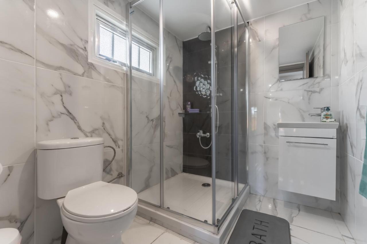 Sant Central Deluxe Apartments Айя-Напа Екстер'єр фото